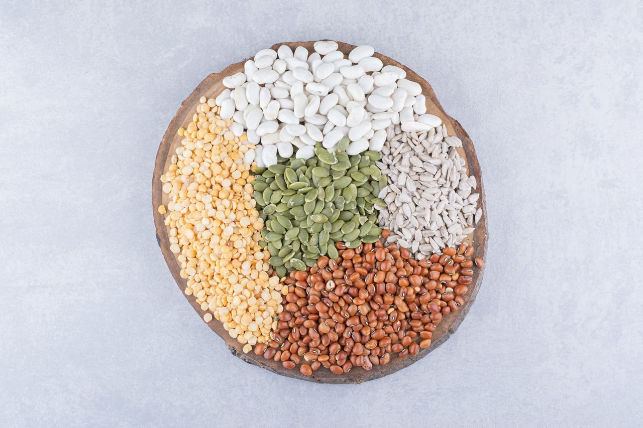 A variety of legumes